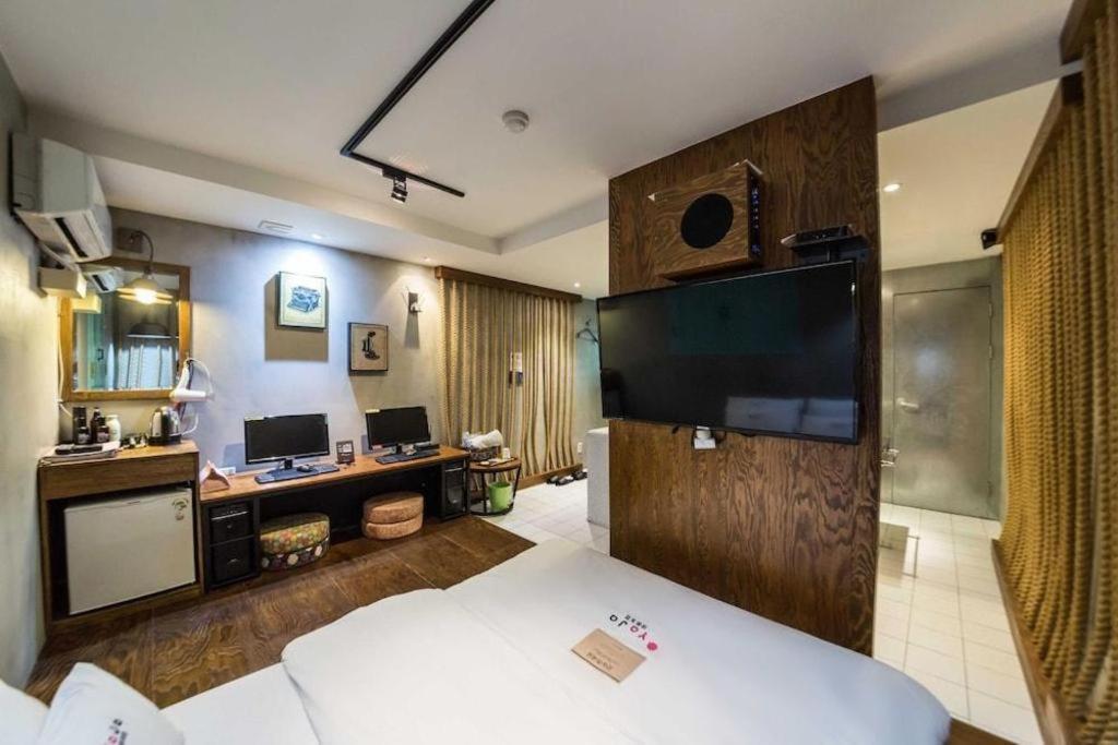 Hotel Yaja Yeongdeungpo Seoel Buitenkant foto