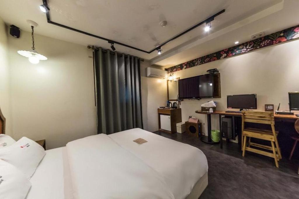 Hotel Yaja Yeongdeungpo Seoel Buitenkant foto