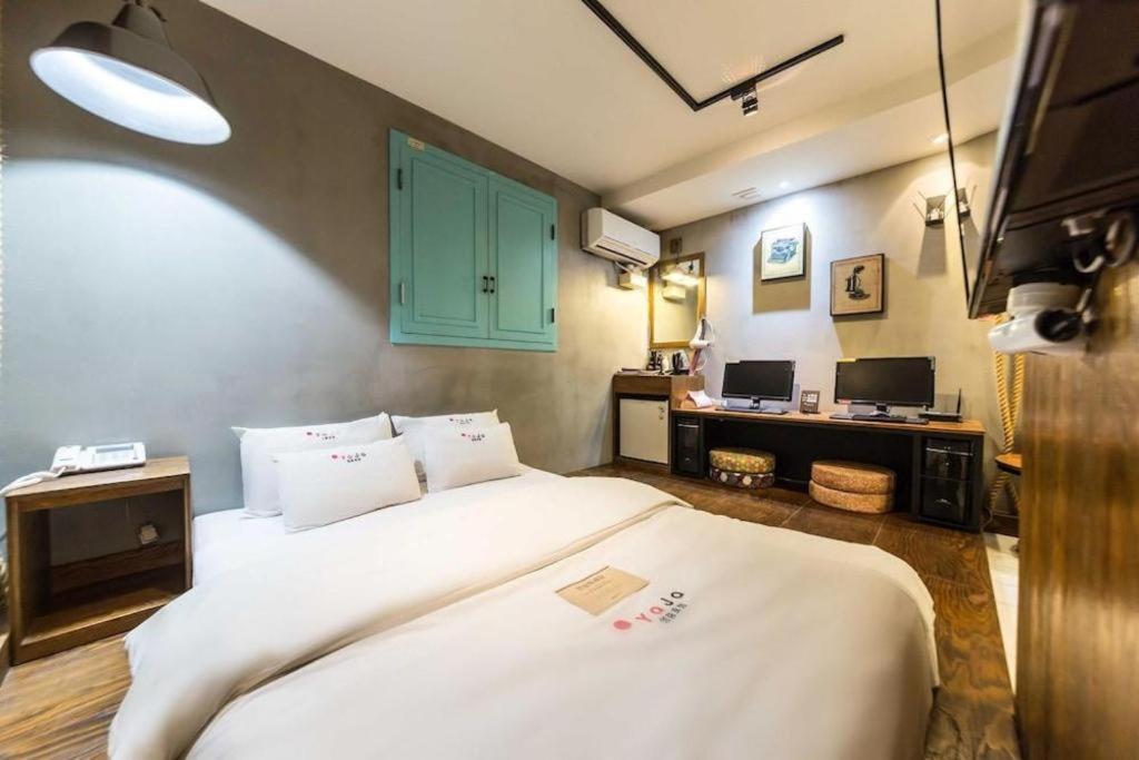 Hotel Yaja Yeongdeungpo Seoel Buitenkant foto