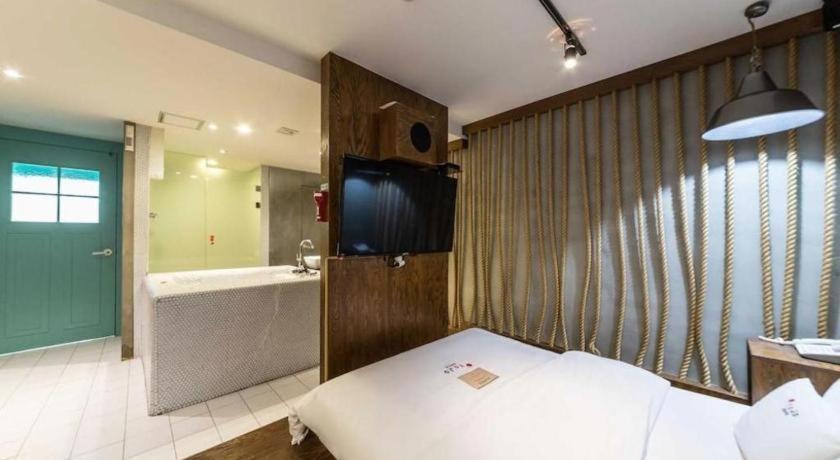 Hotel Yaja Yeongdeungpo Seoel Buitenkant foto